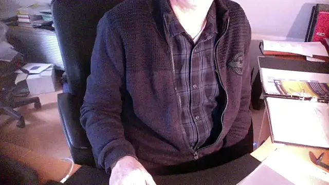 outlaw200 online show from December 30, 2024, 1:03 pm