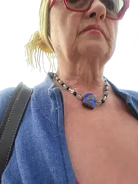 MucMilf59 online show from April 30, 2026, 6:36 pm