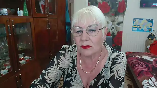 JenaCheim online show from May 2, 2026, 5:23 am