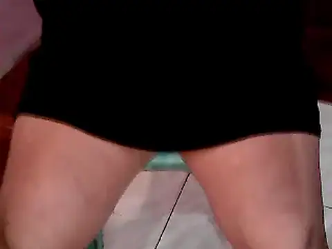 Snapshot of HottyLeciousCum chatting on September 15, 2025, 8:53 pm HottyLeciousCum online show from September 15, 2025, 8:53 pm