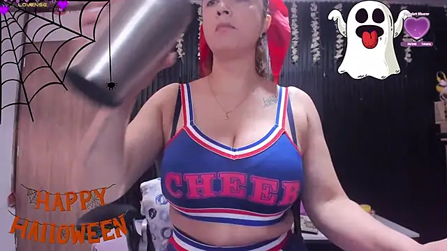 lalanaughty online show from October 31, 2025, 1:01 pm