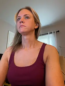Snapshot of Kay_Cakes chatting on July 22, 2026, 2:42 pm Kay Cakes online show from July 22, 2026, 2:42 pm