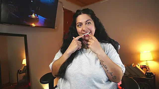 coraline latin online show from April 24, 2026, 11:07 pm
