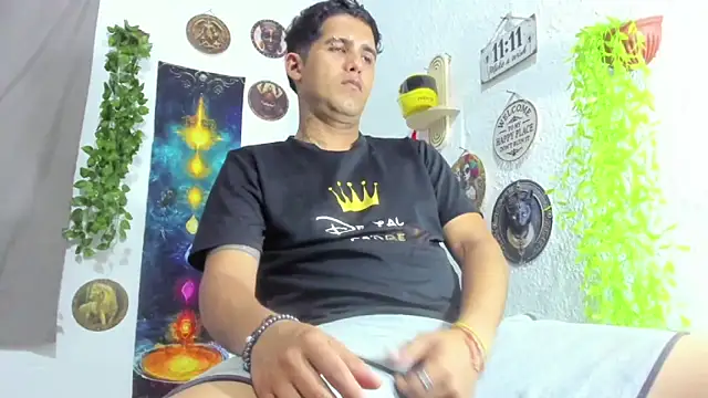 Snapshot of Zack_Grey chatting on June 11, 2026, 3:59 am Zack Grey online show from June 11, 2026, 3:59 am