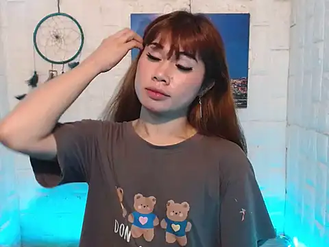 urasian shirley21 online show from February 15, 2026, 1:24 am