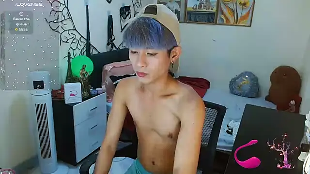 WildestTwink online show from September 11, 2025, 3:56 pm