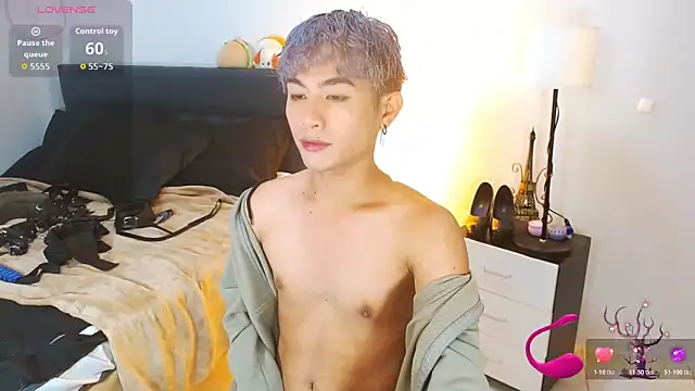 WildestTwink online show from April 10, 2026, 6:45 pm