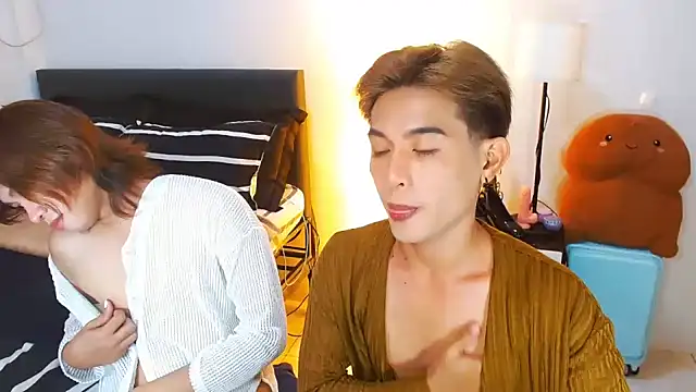 Snapshot of WildestTwink chatting on June 20, 2026, 7:05 pm WildestTwink online show from June 20, 2026, 7:05 pm