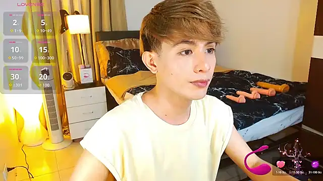 Snapshot of WildestTwink chatting on June 24, 2026, 5:23 pm WildestTwink online show from June 24, 2026, 5:23 pm