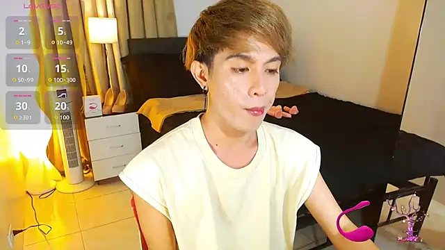 Snapshot of WildestTwink chatting on July 16, 2026, 2:34 pm WildestTwink online show from July 16, 2026, 2:34 pm