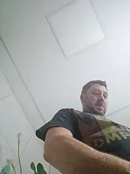 ktmtom247 online show from December 15, 2024, 3:42 pm