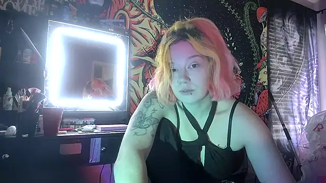 TEXASMARYYYJANE online show from September 17, 2025, 5:03 pm