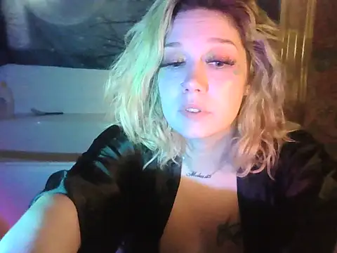 Snapshot of TEXASMARYYYJANE chatting on May 7, 2026, 1:16 pm TEXASMARYYYJANE online show from May 7, 2026, 1:16 pm