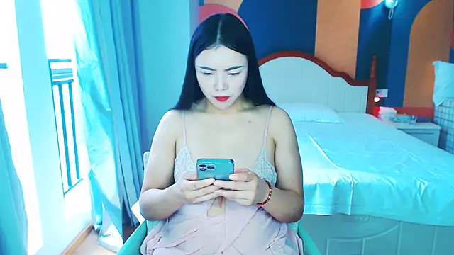 hianne online show from February 3, 2026, 6:40 am