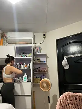 Snapshot of asianmystery203 chatting on December 19, 2024, 1:28 am asianmystery203 online show from December 19, 2024, 1:28 am