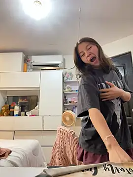 Snapshot of asianmystery203 chatting on December 23, 2024, 1:51 am asianmystery203 online show from December 23, 2024, 1:51 am