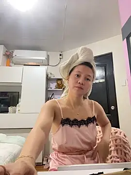 Snapshot of asianmystery203 chatting on February 20, 2025, 5:33 am asianmystery203 online show from February 20, 2025, 5:33 am