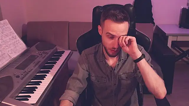 Snapshot of Sweetparker chatting on December 15, 2024, 10:37 pm Sweetparker online show from December 15, 2024, 10:37 pm