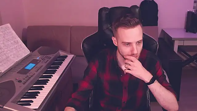 Snapshot of Sweetparker chatting on December 18, 2024, 9:14 am Sweetparker online show from December 18, 2024, 9:14 am