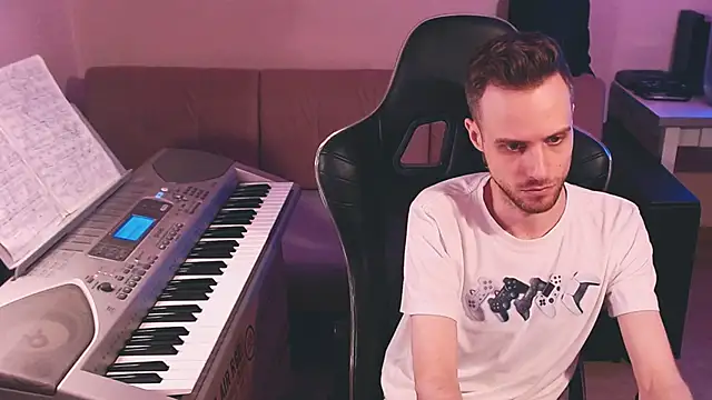 Snapshot of Sweetparker chatting on October 12, 2025, 8:08 pm Sweetparker online show from October 12, 2025, 8:08 pm