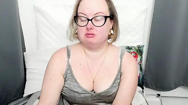 dirtyBonnie online show from March 3, 2026, 5:46 am