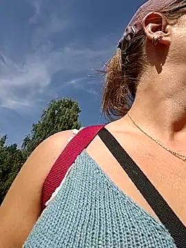 SwedishJennifer online show from July 15, 2026, 12:43 pm