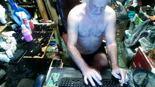 russtee online show from January 7, 2026, 10:12 pm