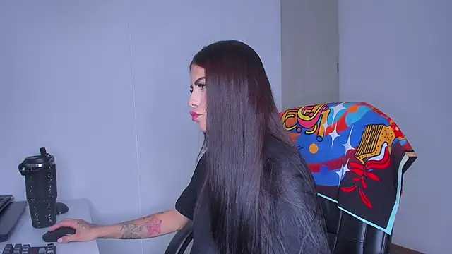 Snapshot of Lisegg_ chatting on August 1, 2026, 5:12 pm Lisegg online show from August 1, 2026, 5:12 pm
