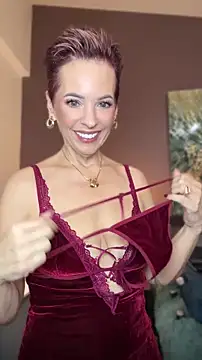 RubyLynne online show from April 14, 2026, 7:42 pm