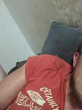 dark8in online show from September 14, 2025, 6:29 pm