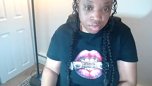 Sexymona1218 online show from May 9, 2026, 7:02 am