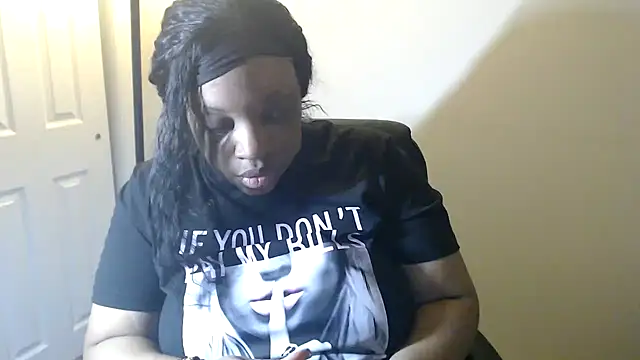 Sexymona1218 online show from May 12, 2026, 4:20 am