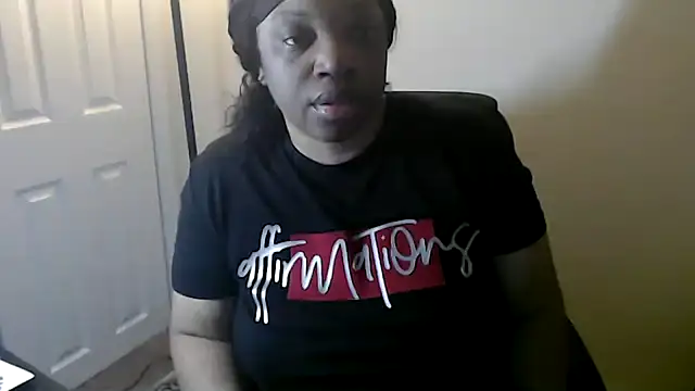 Sexymona1218 online show from May 19, 2026, 5:03 am