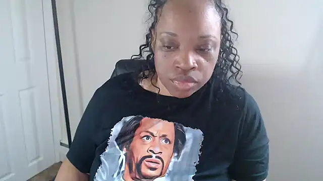 Sexymona1218 online show from June 17, 2026, 6:42 pm