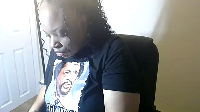 Sexymona1218 online show from June 18, 2026, 6:46 am