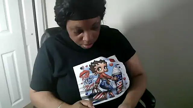 Sexymona1218 online show from July 5, 2026, 10:28 pm