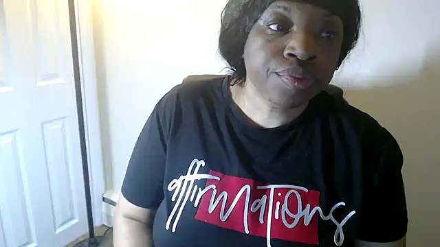 Sexymona1218 online show from July 15, 2026, 4:29 am
