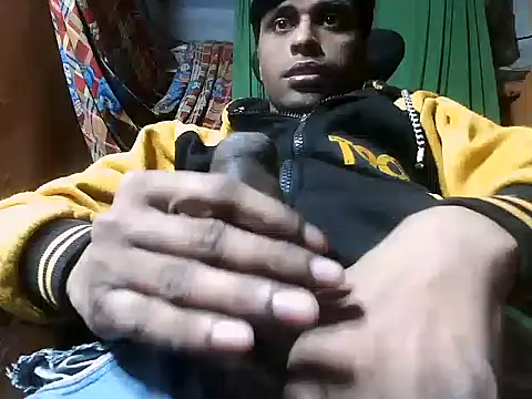 desiboy1101 online show from December 7, 2024, 1:51 pm