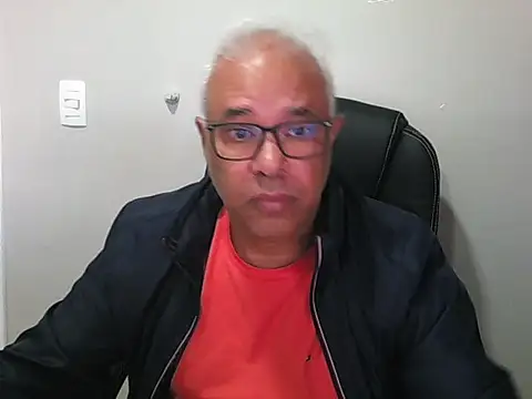 Snapshot of MorenoBrazil69 chatting on June 1, 2026, 6:31 pm MorenoBrazil69 online show from June 1, 2026, 6:31 pm