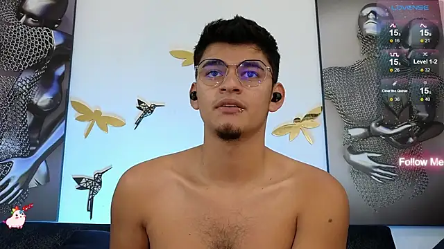 Snapshot of VikoHands chatting on February 19, 2025, 11:25 pm VikoHands online show from February 19, 2025, 11:25 pm