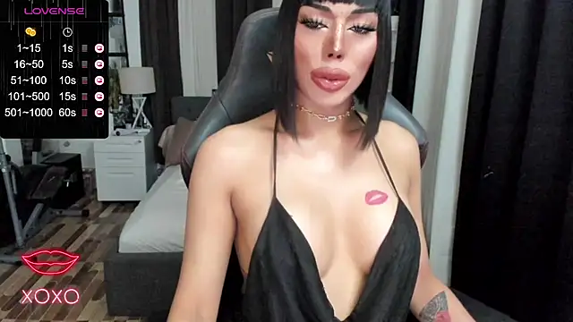 Snapshot of Forever_MissCandace chatting on February 13, 2025, 5:26 am Forever MissCandace online show from February 13, 2025, 5:26 am