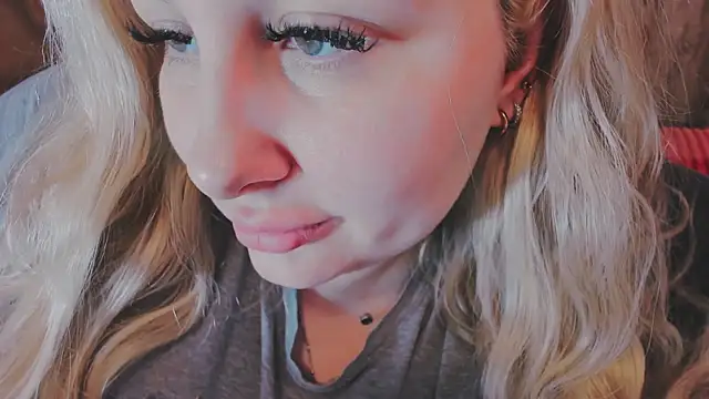 nast-yy online show from December 1, 2025, 10:09 am