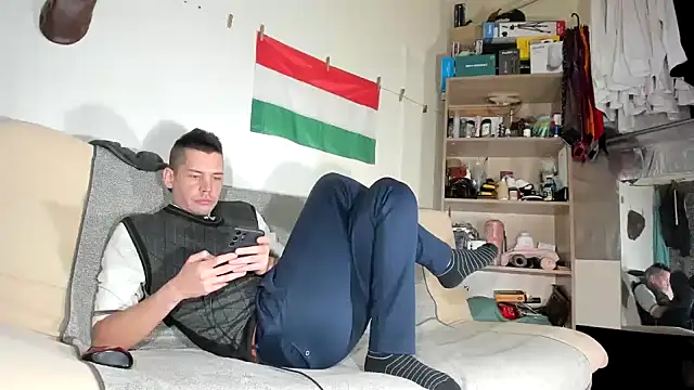 viraglaci18xh online show from January 18, 2026, 4:44 pm