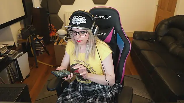 Snapshot of KelseyCobalt chatting on February 23, 2025, 8:22 pm KelseyCobalt online show from February 23, 2025, 8:22 pm