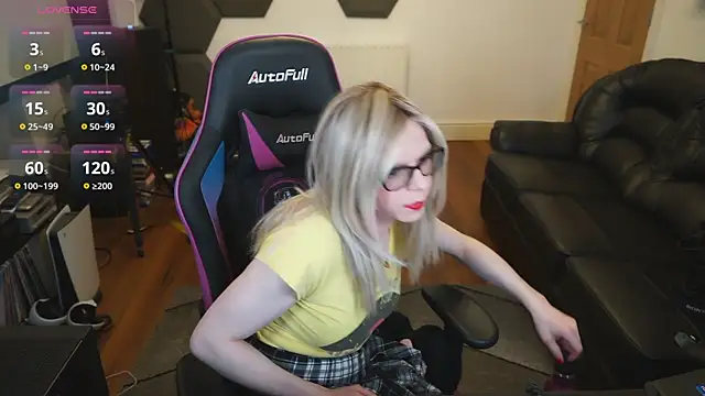 Snapshot of KelseyCobalt chatting on March 12, 2025, 8:41 pm KelseyCobalt online show from March 12, 2025, 8:41 pm