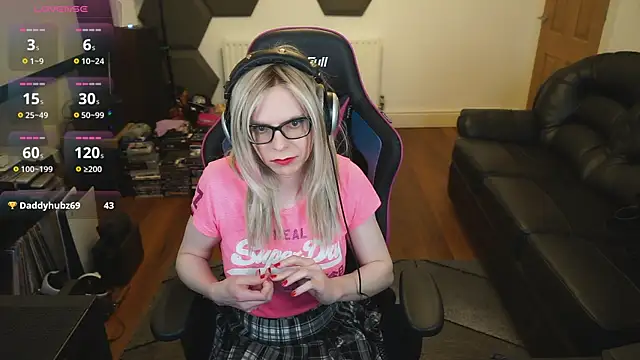 Snapshot of KelseyCobalt chatting on March 17, 2025, 12:19 am KelseyCobalt online show from March 17, 2025, 12:19 am