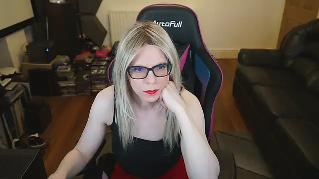 Snapshot of KelseyCobalt chatting on March 22, 2025, 8:59 pm KelseyCobalt online show from March 22, 2025, 8:59 pm