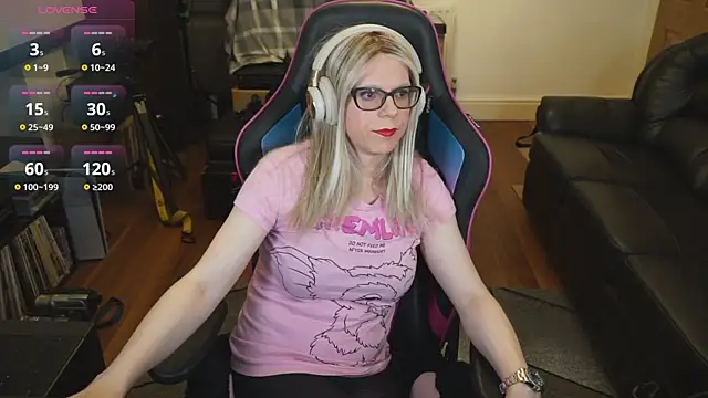 Snapshot of KelseyCobalt chatting on September 25, 2025, 9:18 pm KelseyCobalt online show from September 25, 2025, 9:18 pm