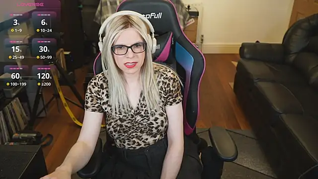 Snapshot of KelseyCobalt chatting on September 27, 2025, 9:31 pm KelseyCobalt online show from September 27, 2025, 9:31 pm