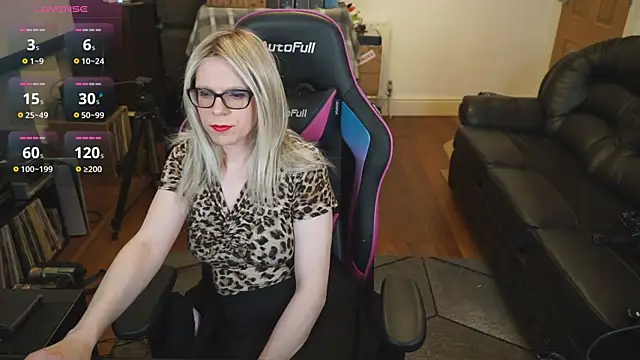 Snapshot of KelseyCobalt chatting on October 11, 2025, 7:34 pm KelseyCobalt online show from October 11, 2025, 7:34 pm